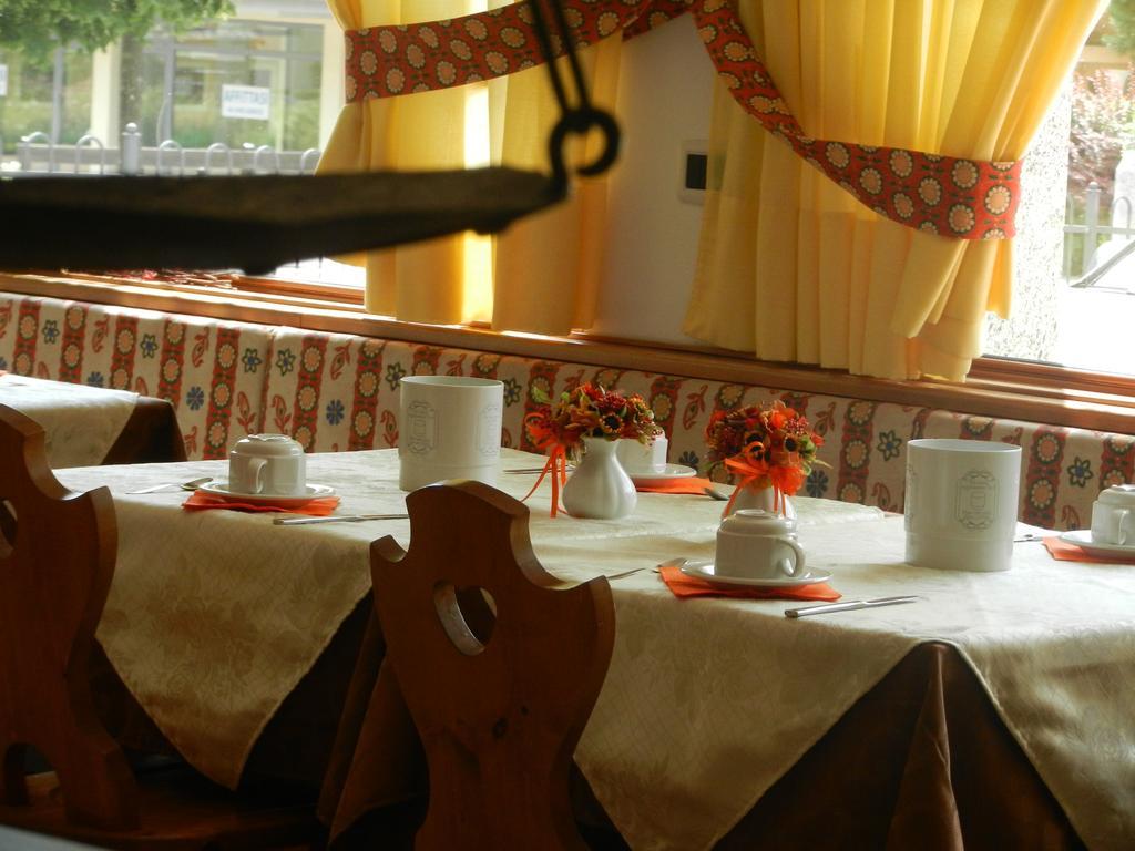 Maffei Hotell Pinzolo Eksteriør bilde